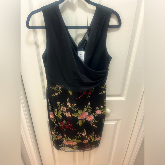 Suzy shier dress - Picture 3 of 4